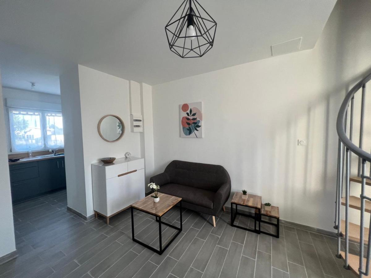 180B - Duplex T2 Tout Confort - Wifi Netflix Le Gond-Pontouvre 외부 사진